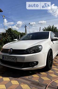 Хэтчбек Volkswagen Golf 2010 в Нежине