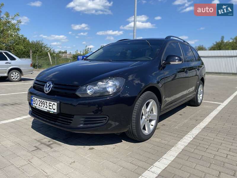 Универсал Volkswagen Golf 2010 в Бережанах
