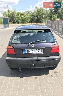 Хэтчбек Volkswagen Golf 1998 в Кривом Роге