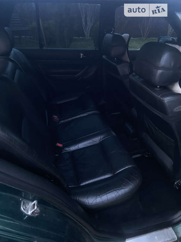 Хетчбек Volkswagen Golf 2000 в Івано-Франківську