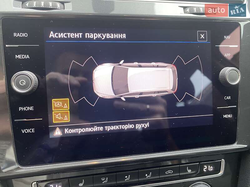 Універсал Volkswagen Golf 2018 в Рівному