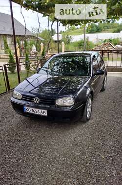 Хэтчбек Volkswagen Golf 2001 в Виноградове