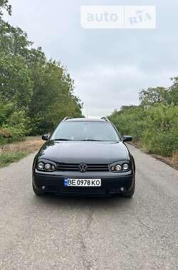 Универсал Volkswagen Golf 2001 в Первомайске