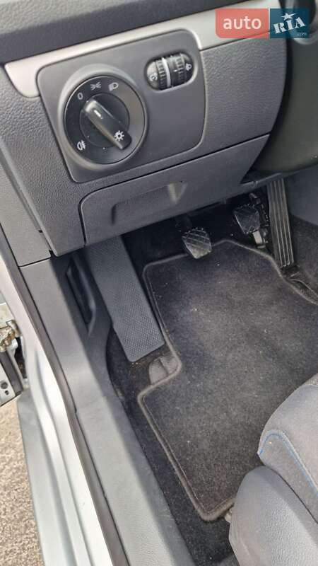 Хэтчбек Volkswagen Golf 2007 в Николаеве