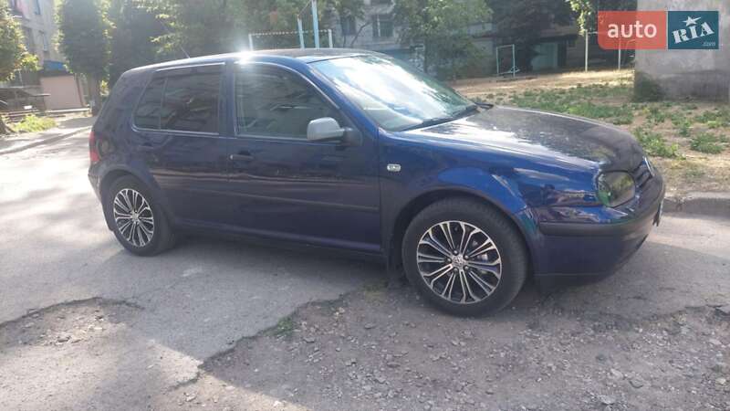 Хэтчбек Volkswagen Golf 2000 в Желтых Водах
