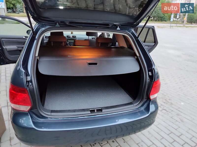 Универсал Volkswagen Golf 2008 в Ивано-Франковске