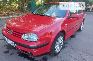 Хэтчбек Volkswagen Golf 2001 в Лубнах