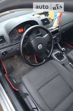 Хэтчбек Volkswagen Golf 2006 в Снигиревке