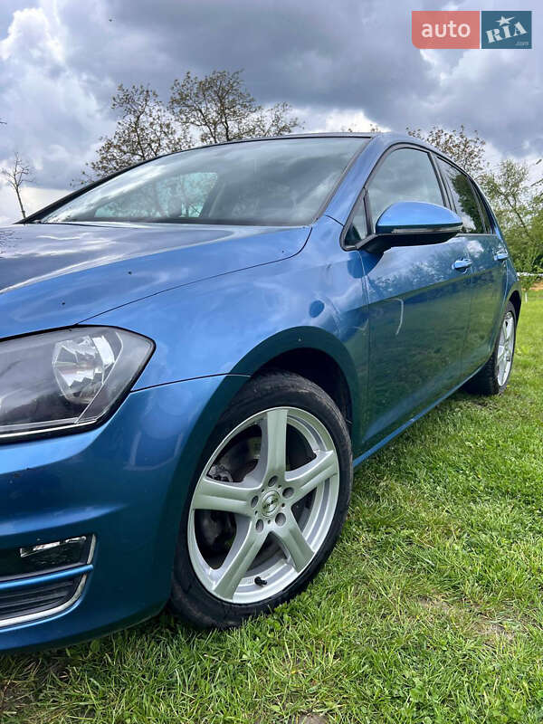 Хетчбек Volkswagen Golf 2013 в Луцьку