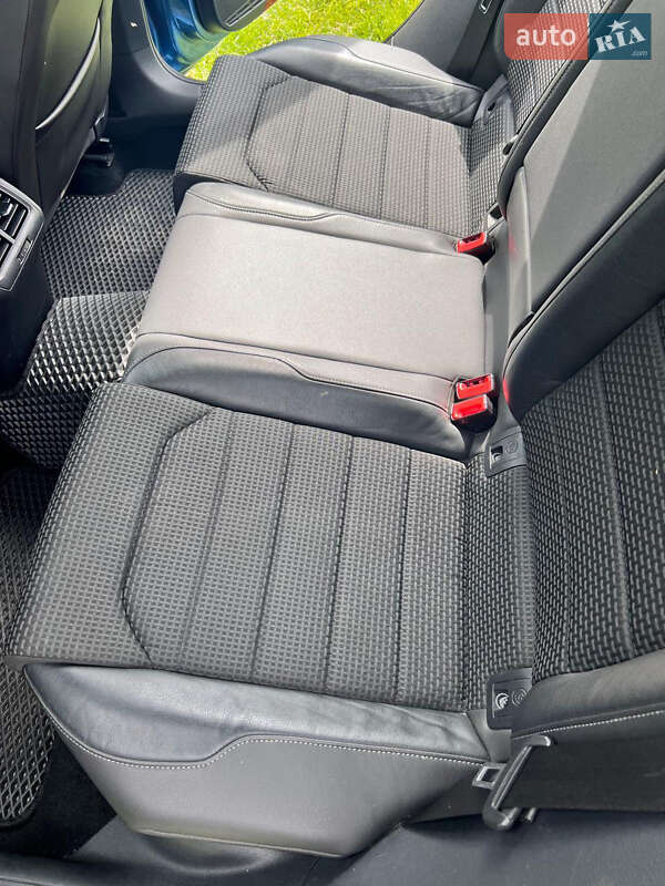 Хетчбек Volkswagen Golf 2013 в Луцьку