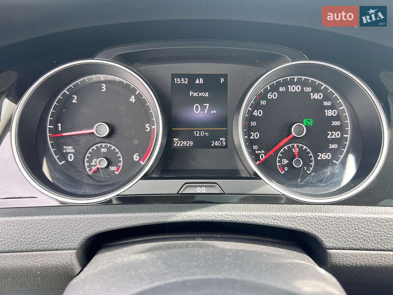 Хетчбек Volkswagen Golf 2013 в Луцьку