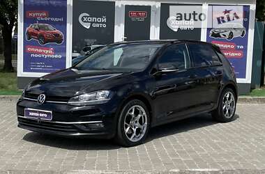 Хетчбек Volkswagen Golf 2018 в Львові