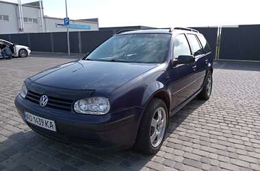 Універсал Volkswagen Golf 2001 в Мукачевому