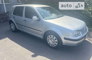 Хэтчбек Volkswagen Golf 2002 в Виннице