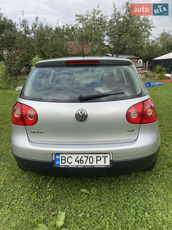 Хетчбек Volkswagen Golf 2007 в Львові