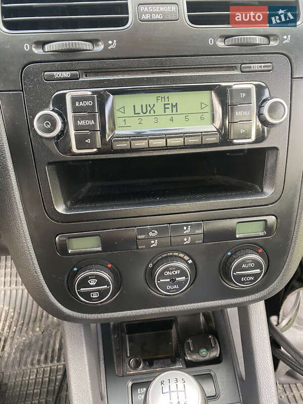 Хетчбек Volkswagen Golf 2007 в Львові