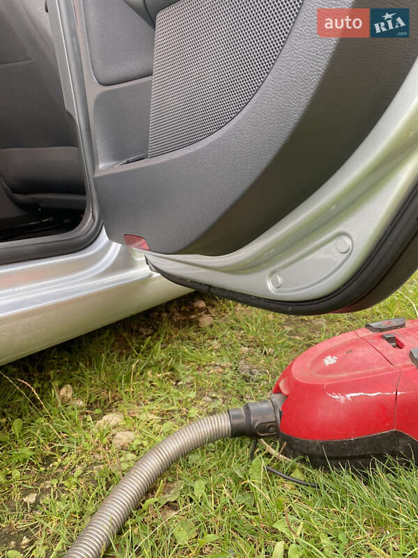 Хетчбек Volkswagen Golf 2007 в Львові