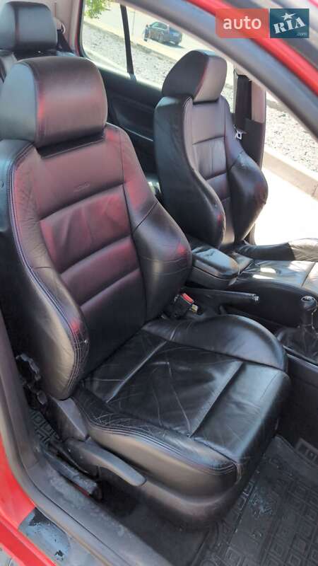 Хэтчбек Volkswagen Golf 1998 в Львове