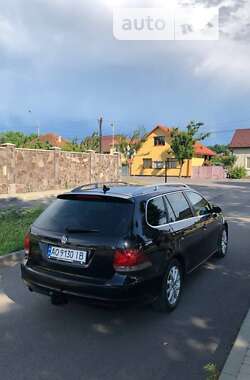 Универсал Volkswagen Golf 2010 в Мукачево