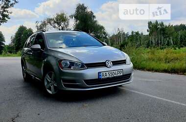 Універсал Volkswagen Golf 2015 в Києві