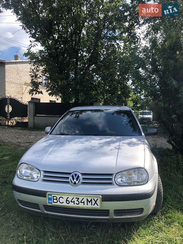 Хэтчбек Volkswagen Golf 1999 в Щирце