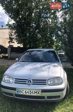 Хэтчбек Volkswagen Golf 1999 в Щирце