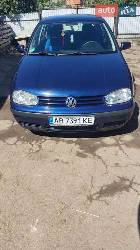 Хетчбек Volkswagen Golf 2000 в Немирові