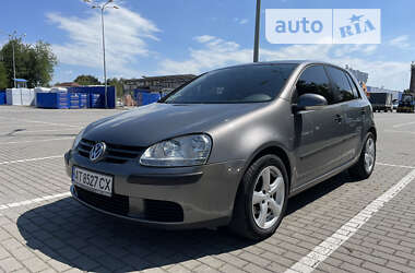 Хэтчбек Volkswagen Golf 2005 в Коломые