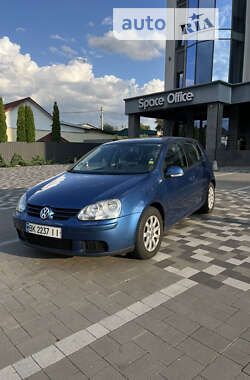 Хэтчбек Volkswagen Golf 2007 в Ровно