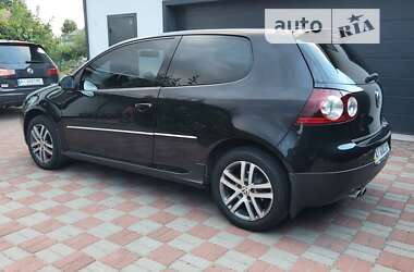 Хетчбек Volkswagen Golf 2008 в Святопетрівське