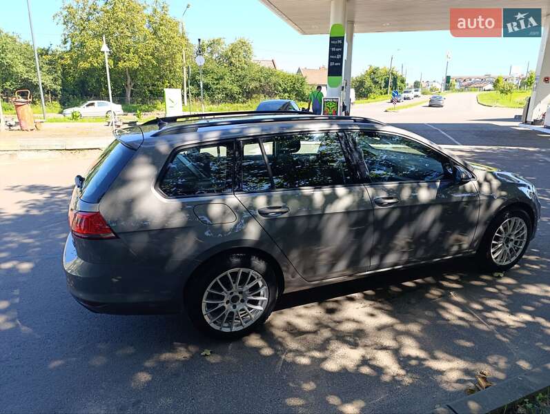 Універсал Volkswagen Golf 2015 в Львові