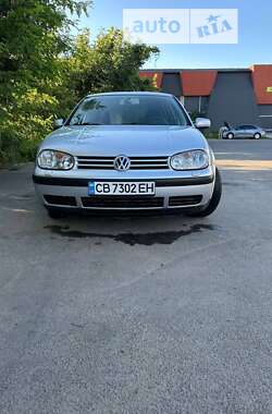 Хетчбек Volkswagen Golf 2001 в Чернігові