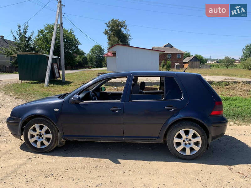 Хэтчбек Volkswagen Golf 2000 в Банилове-Подгорном