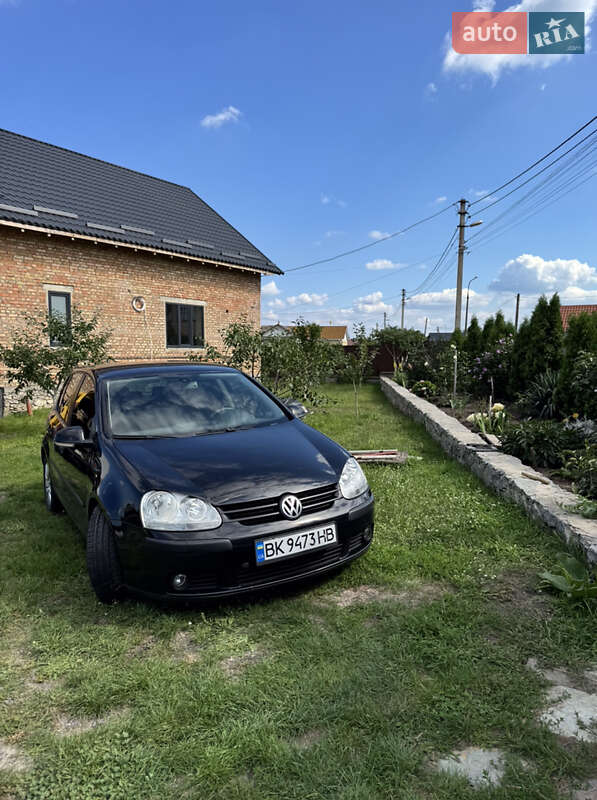 Хэтчбек Volkswagen Golf 2004 в Ровно фото 13 Хэтчбек Volkswagen Golf 2004 в Ровно