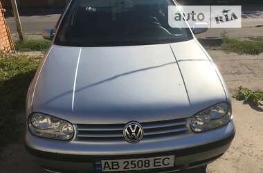 Хэтчбек Volkswagen Golf 2000 в Виннице