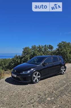 Хэтчбек Volkswagen Golf 2016 в Кривом Роге