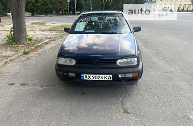 Хэтчбек Volkswagen Golf 1995 в Лозовой