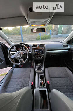 Универсал Volkswagen Golf 2010 в Тростянце