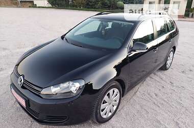 Універсал Volkswagen Golf 2011 в Охтирці