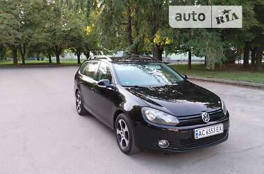 Универсал Volkswagen Golf 2009 в Ровно