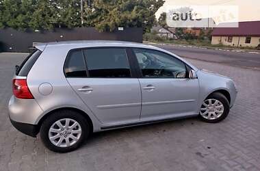 Хетчбек Volkswagen Golf 2007 в Локачах