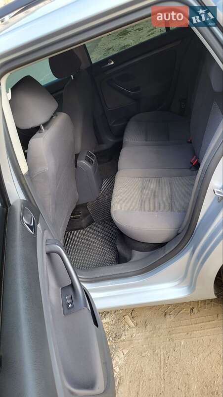 Універсал Volkswagen Golf 2009 в Миколаєві