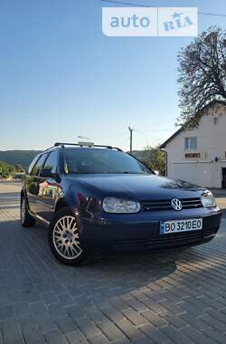 Универсал Volkswagen Golf 2001 в Бучаче