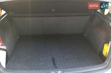 Хетчбек Volkswagen Golf 2006 в 