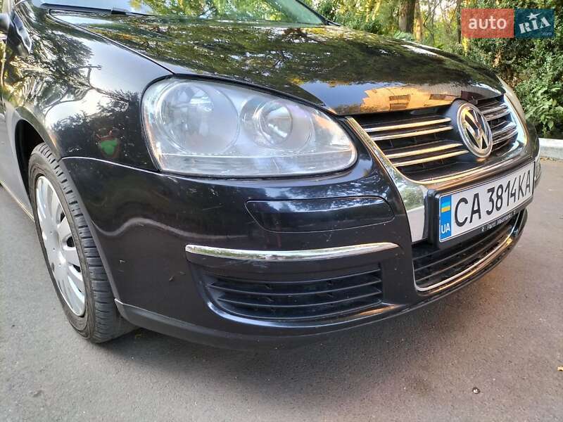 Универсал Volkswagen Golf 2009 в Бершади