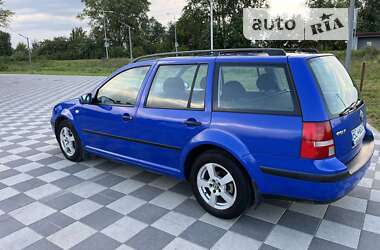 Универсал Volkswagen Golf 2003 в Самборе