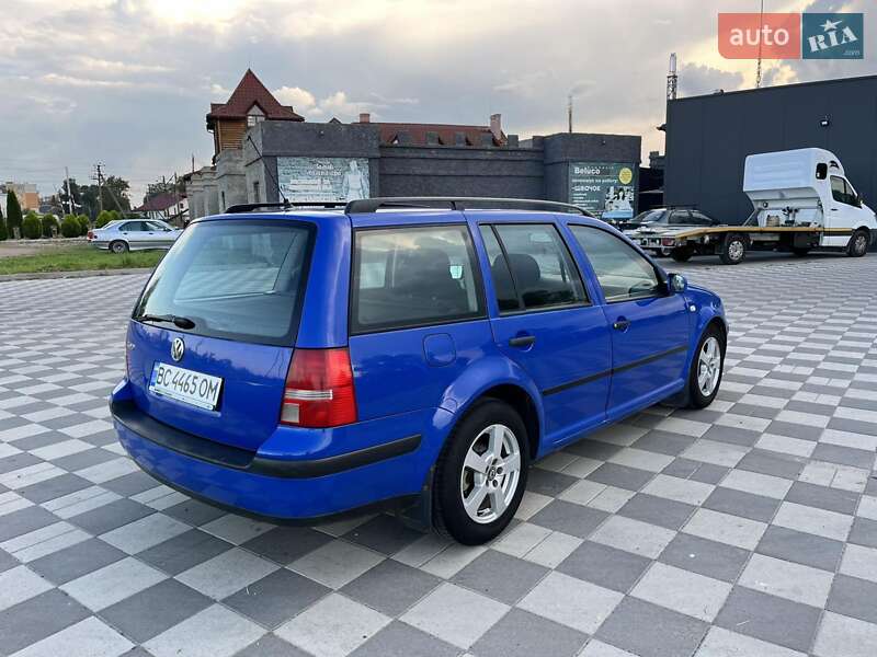 Універсал Volkswagen Golf 2003 в Самборі