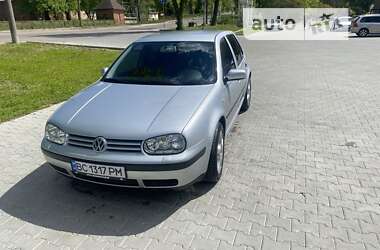 Хэтчбек Volkswagen Golf 2001 в Дрогобыче