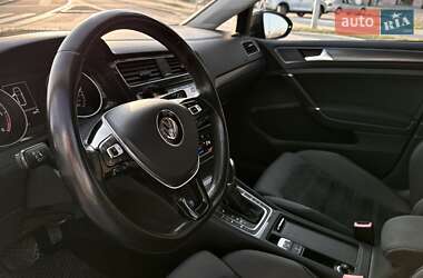 Универсал Volkswagen Golf 2017 в 