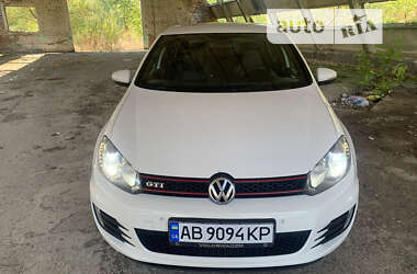 Хэтчбек Volkswagen Golf 2011 в Тульчине